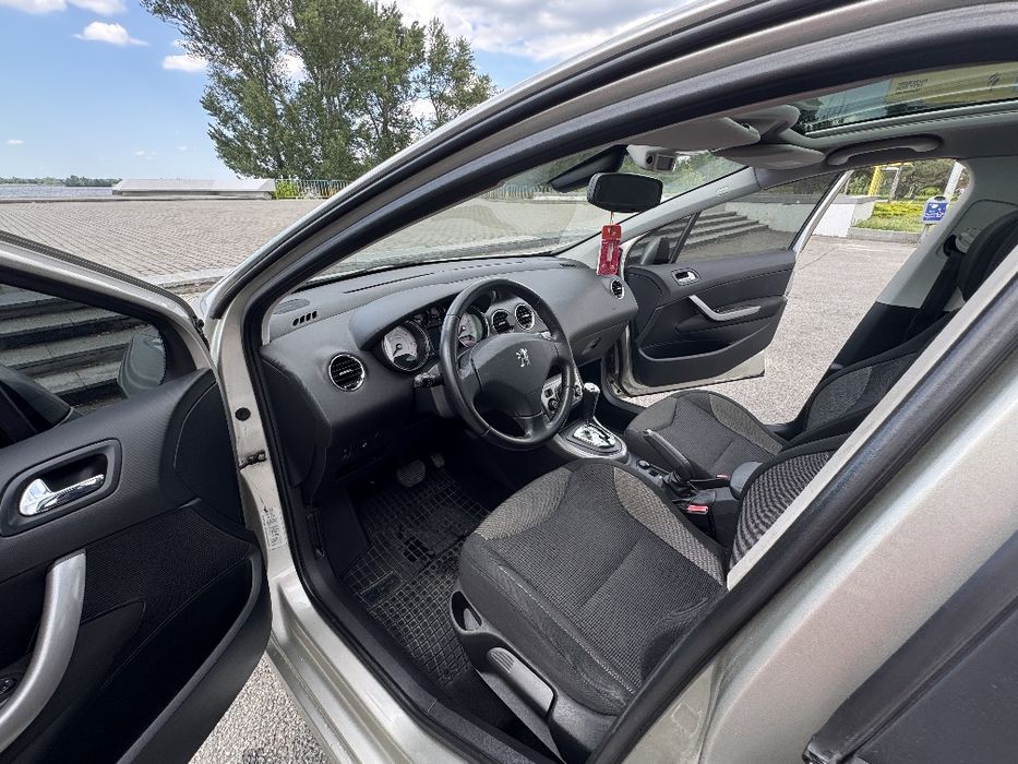 Продам авто Peugeot 308