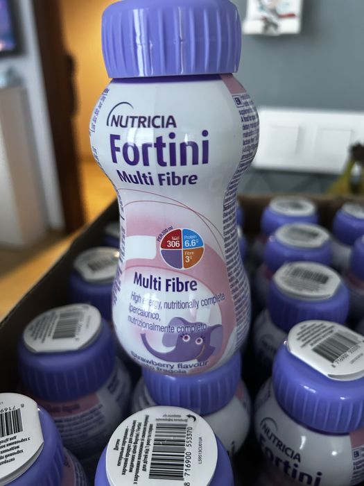 Ентеральне харчування Фортіні Nutricia полуниця 200 мл — 20 шт., нові