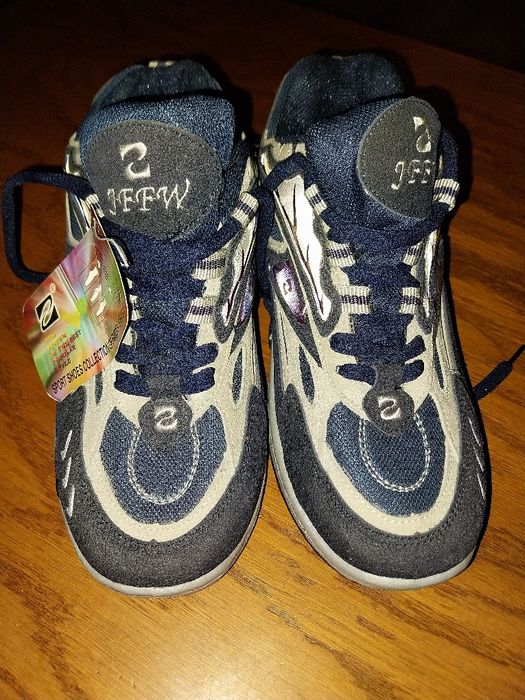 Sprzedam buty sportowe dziewczęce/damskie