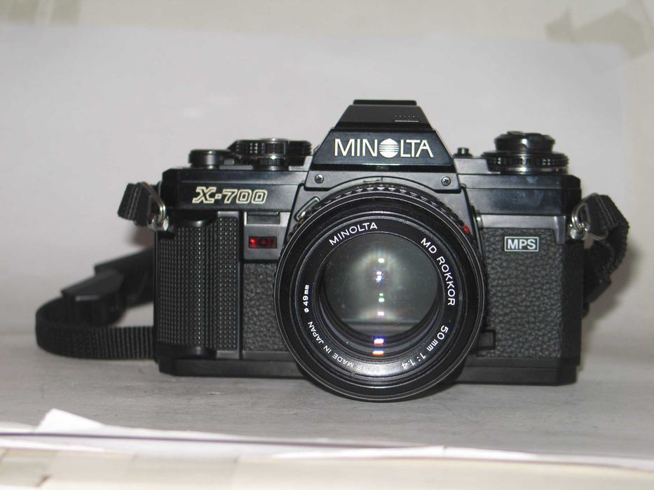 Minolta X-700 + ob. Minolta 50/1,4