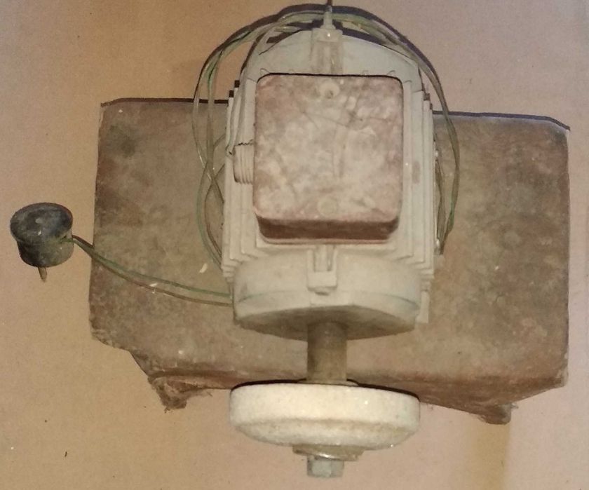 Конденсатор на 10мкф