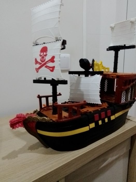Barco dos piratas