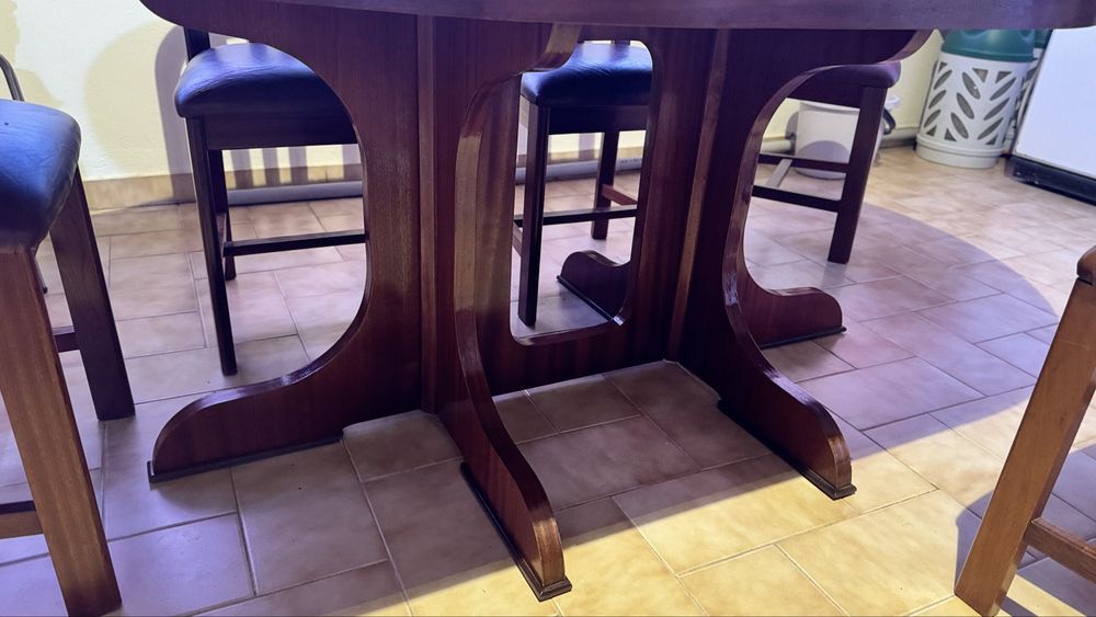 Mesa de Jantar Extensível + 6 Cadeiras