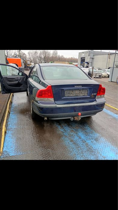 Częsci Volvo S60 2.4 b 2001 r
