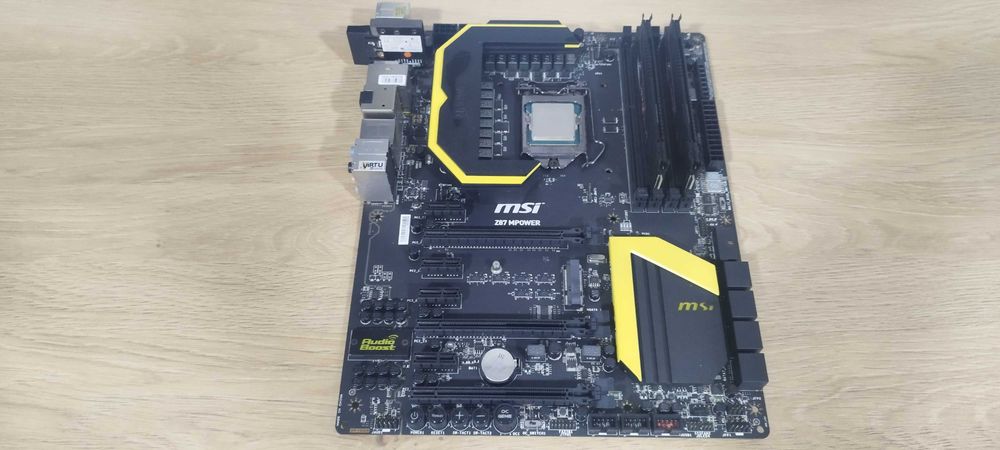 Intel I7 4770k +  MSI Z87 MPower + 16GB DDR3