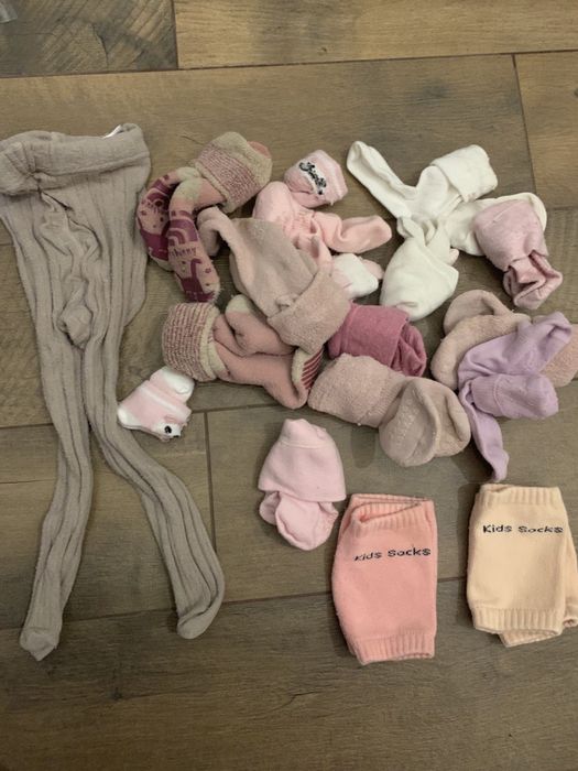 Носки, колготы и наколенники для девочки до 1 года