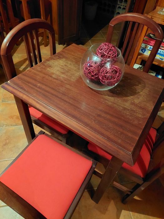 Conjunto 2 mesas + 8 cadeiras