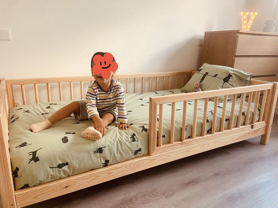 Cama Montessoriana de Pinho Maciço – Sob medida