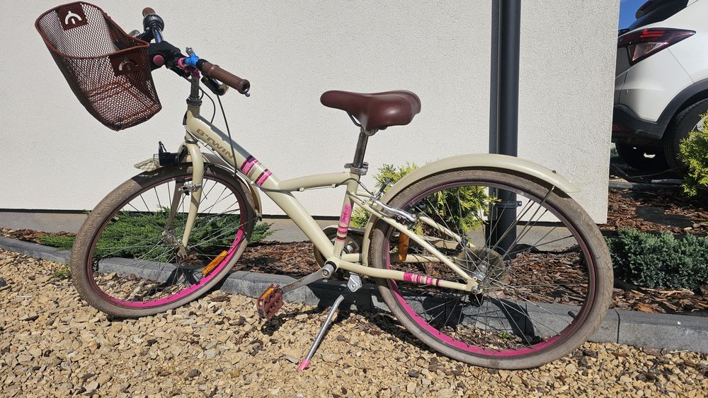 Rower dziewczecy bTwin,  Decathlon,  24"  stan bdb