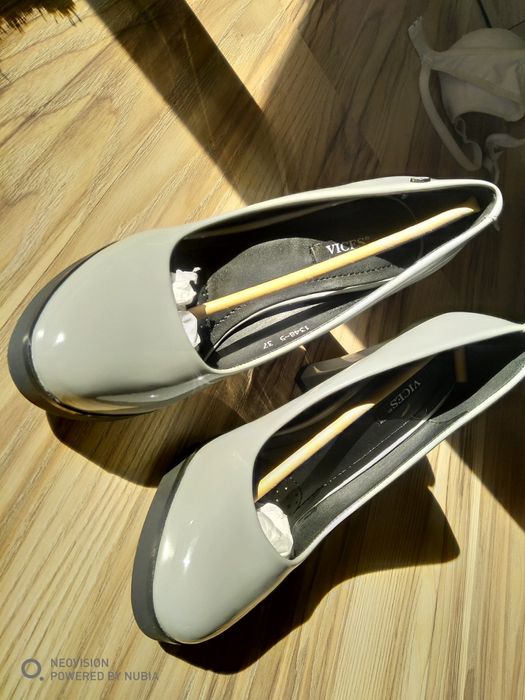 Buty na solidnym obcasie