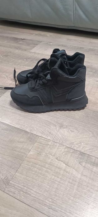 Кроссовки женские деми