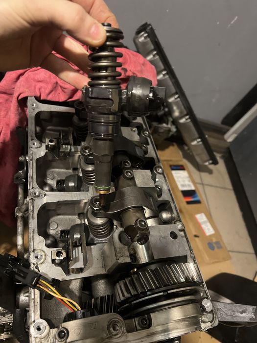 Komplet wtryskiwaczy vw t5