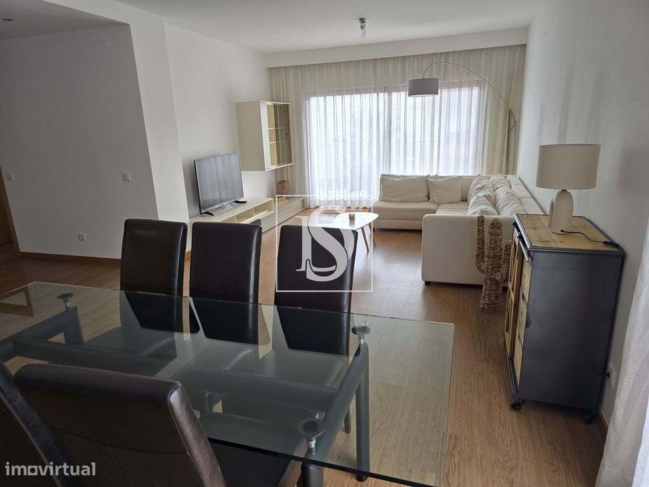 Arrenda-se Fabuloso  Apartamento T3 nos Terraços do Rio em  Portimão