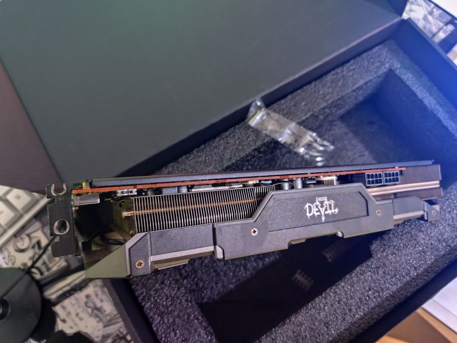 Gráfica AMD GPU Radeon 5700 XT OC