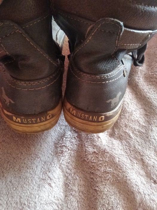 Ботінки зимні ,фірмові