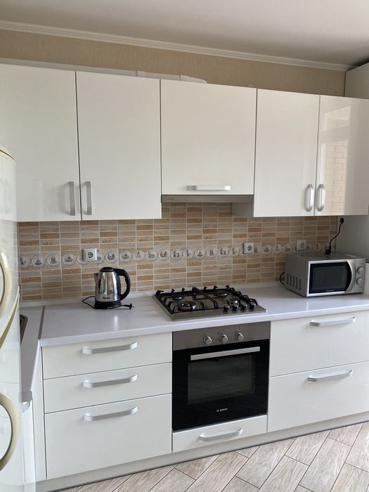 Квартира подобово, посуточно 2 комн. Дружба. Не вимикають світло