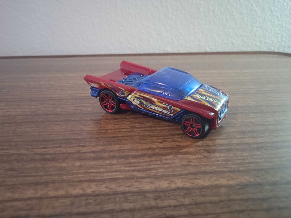 Hot Wheels Torpedo Jones Jester