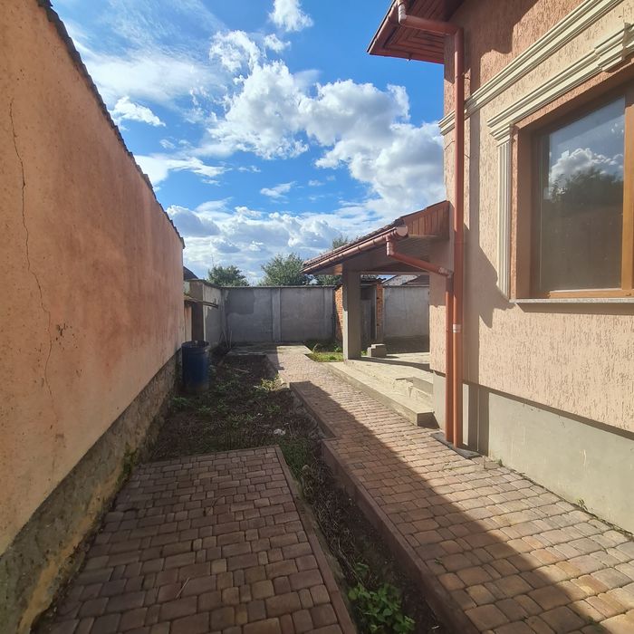 Продається будинок в центральній частині м.Берегове