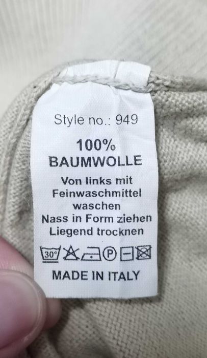 Cream Vest With Diamonds 42