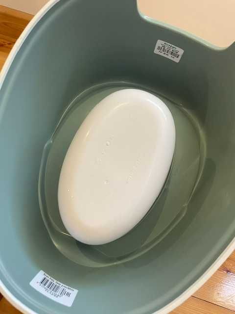 Bacio BabyBjörn Smart Potty verde e branco
