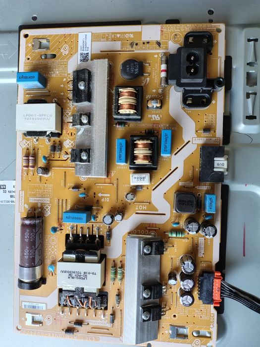 Платы и модуль управления на Самсунг UE 43