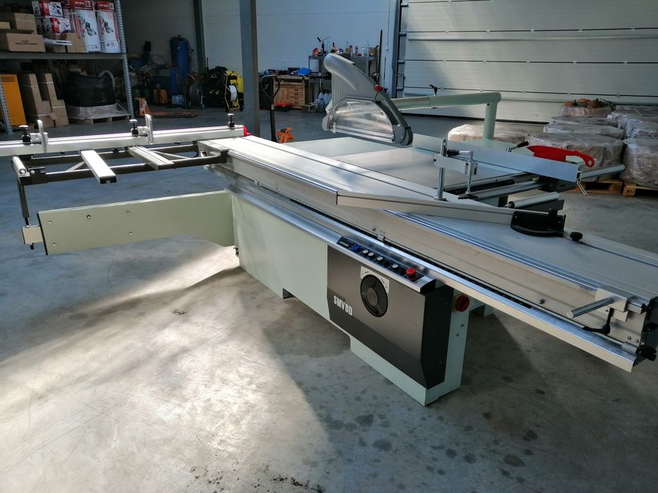 Piła formatowa 3200 na pretach