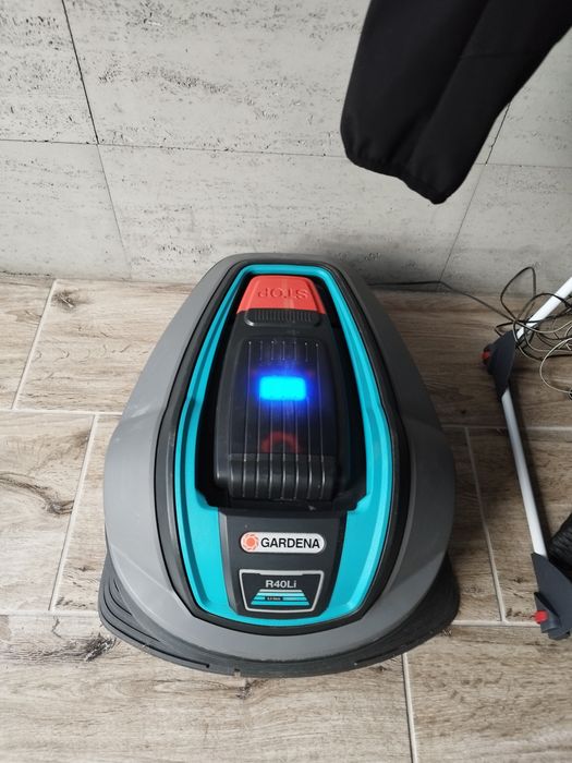 Robot Gardena Lr40i + daszek Gardena