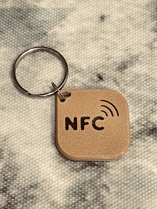 Nfc метка брелок