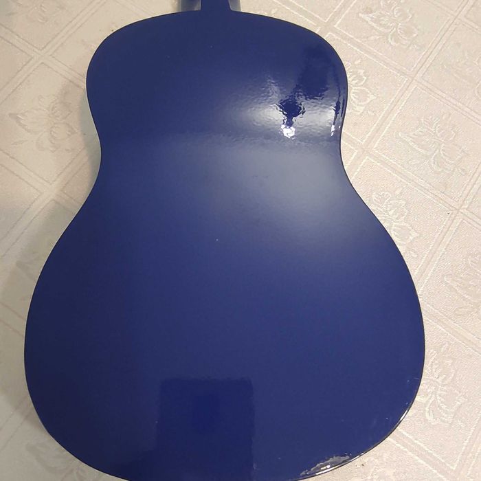 Гітара- перше знайомство з музикою