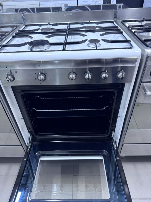 Плита Smeg 60см газова з електро духовкою б/у