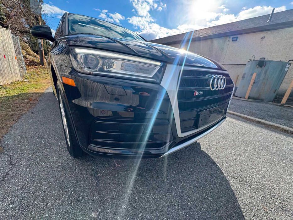 Audi Q5      2020