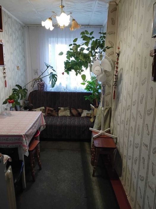(3) Продам кімнату у гуртожитку на вул.Чехова 4698