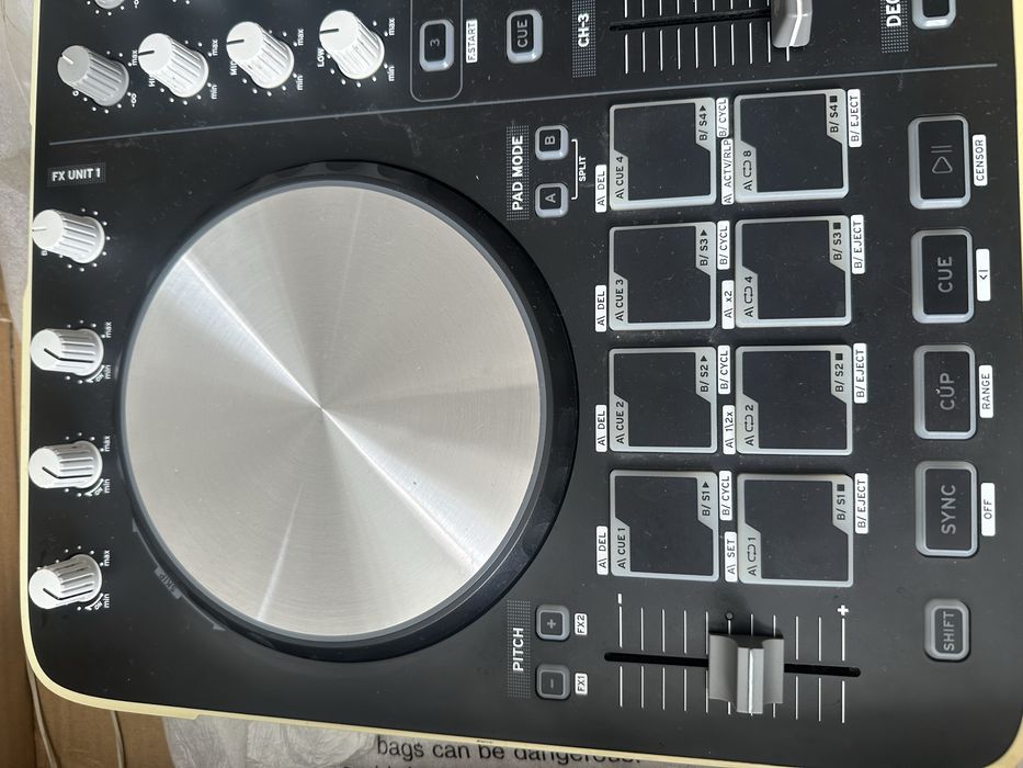 Reloop beatmix 4
