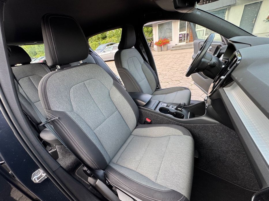 Volvo XC 40 BOGATA WERSJA! 63tys.km kamera automat asystent full led grzane fotele