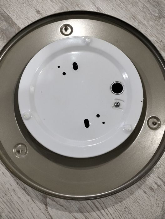 Plafon sufitowy do korytarza