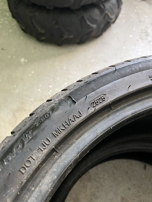 Opony 235/40R18