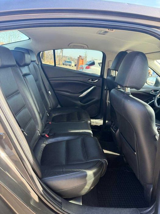 Продам автомобиль Mazda 6 2016