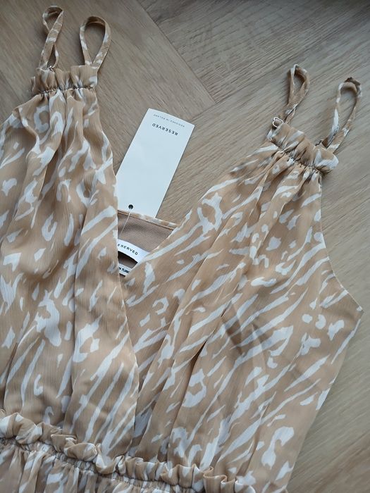 Beżowa sukienka maxi letnia na ramiączkach Reserved / rozmiar M