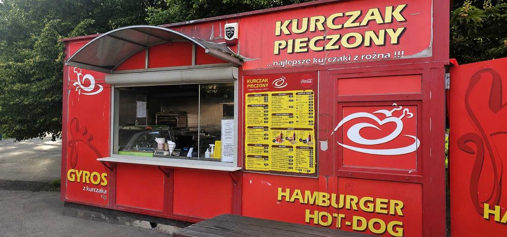 Kontener gastronomiczny z lokalizacją