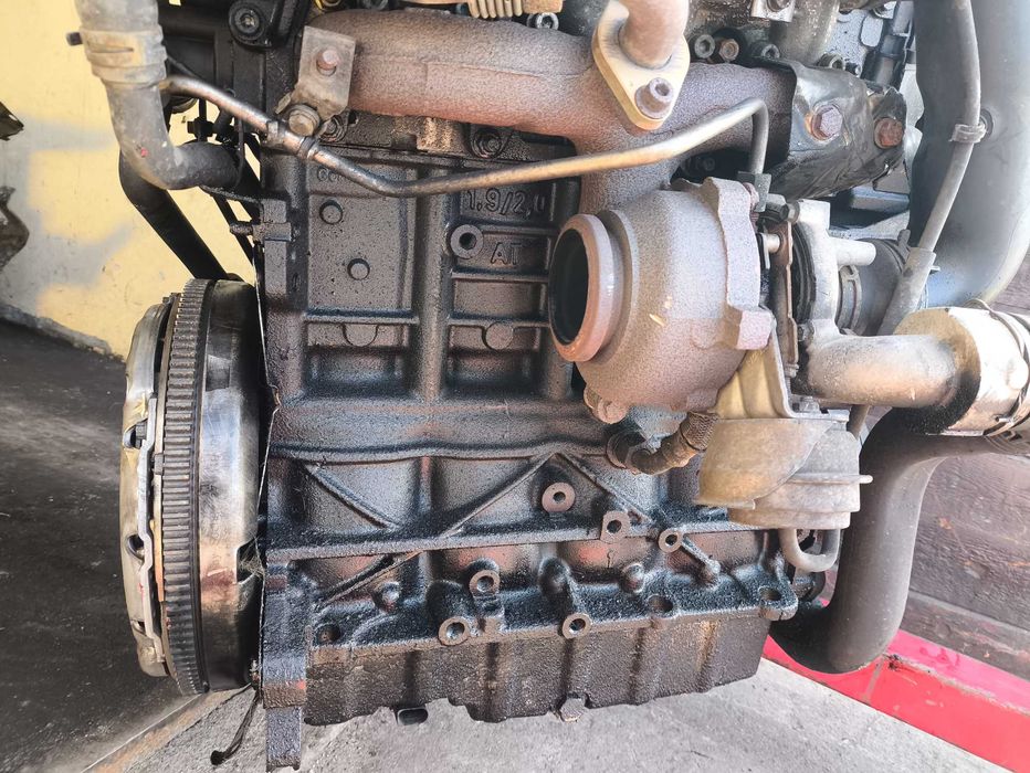 Silnik Kompletny 1.9TDI 105km BXE VW Audi Seat Skoda