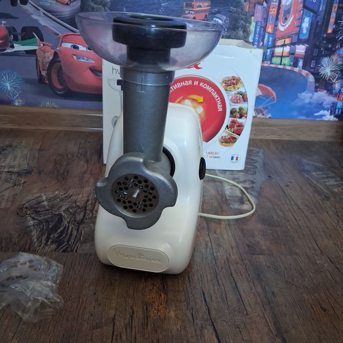 м'ясорубка moulinex