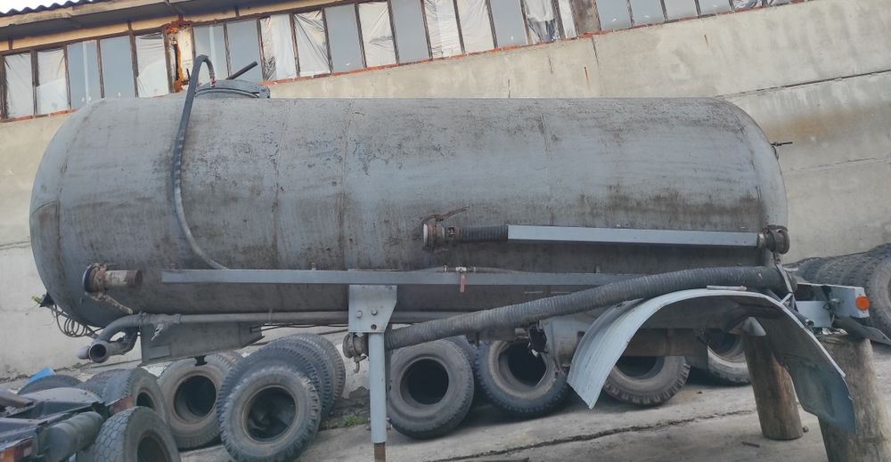 Бочка цистерна ємність цементовоза муковоза база полупричеп Зіл
