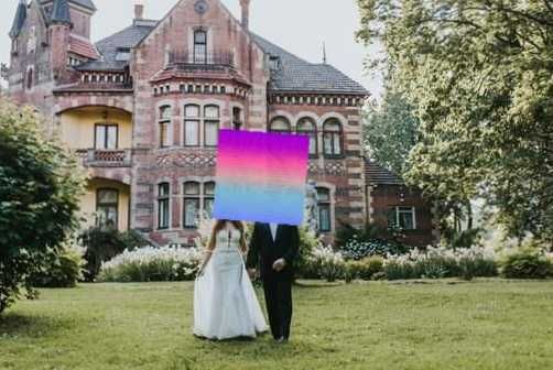 Suknia ślubna z dopinanym trenem 2w1