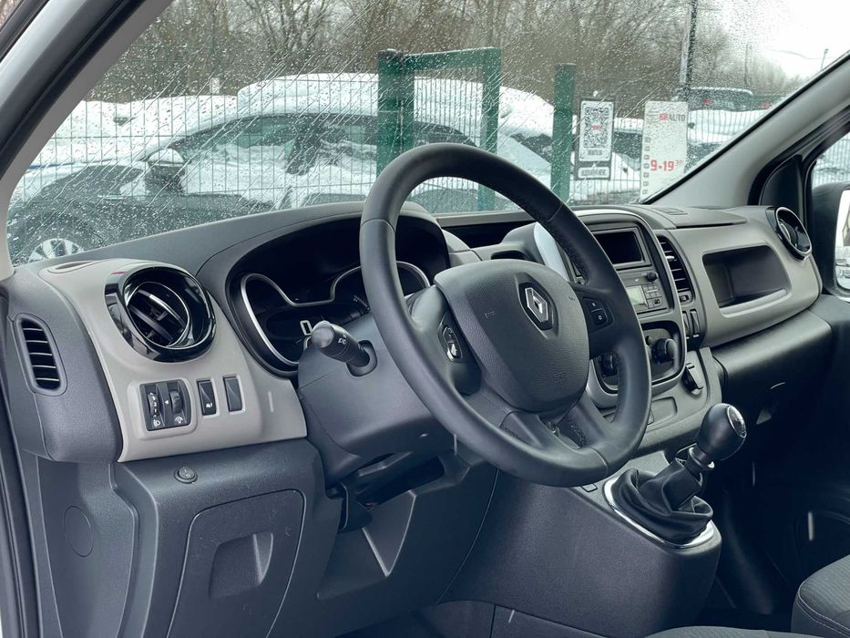 Renault Trafic 2019 9 місць