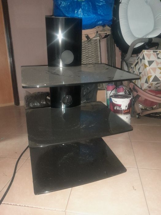 Szafka wisząca pod TV Telewizor szklane półki