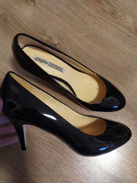 Туфлі buffalo London 40