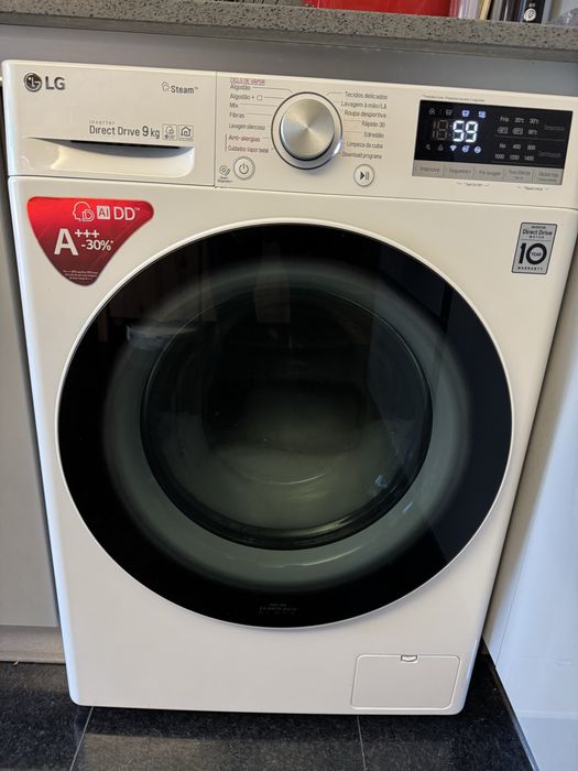 Maquina lavar roupa LG 9kg 1400rpm A+++ WiFi AI
