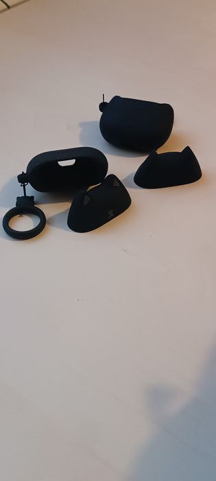 Чохол силікон 3D для iPhone навушників з карабіном чорний кіт black