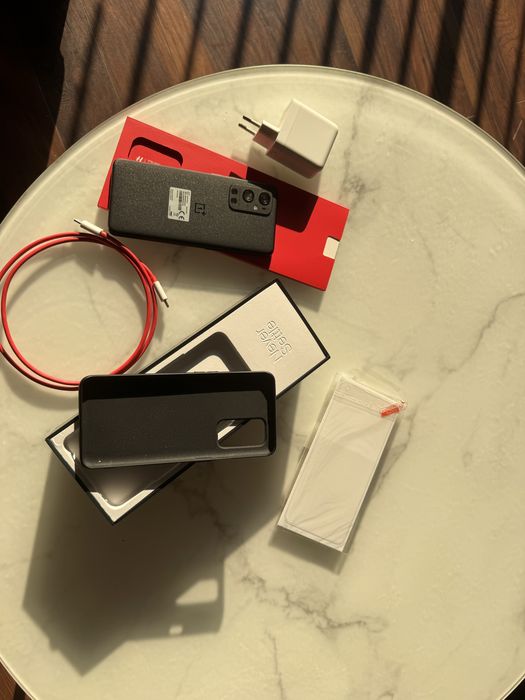 OnePlus 9 Pro - Stan idealny, pełny zestaw + szkła ochronne