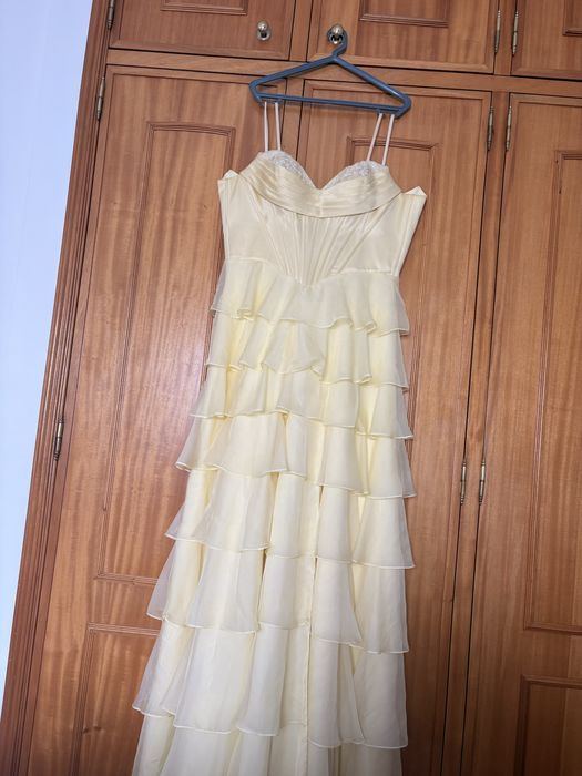 Vestido de Cerimónia Amarelo Manteiga